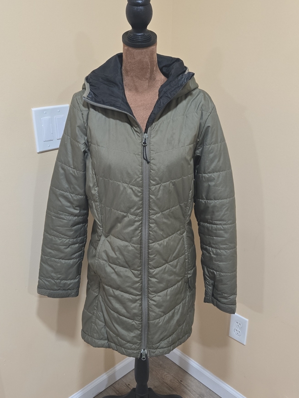 Columbia Olive Green Quilted Hooded Puffer Coat